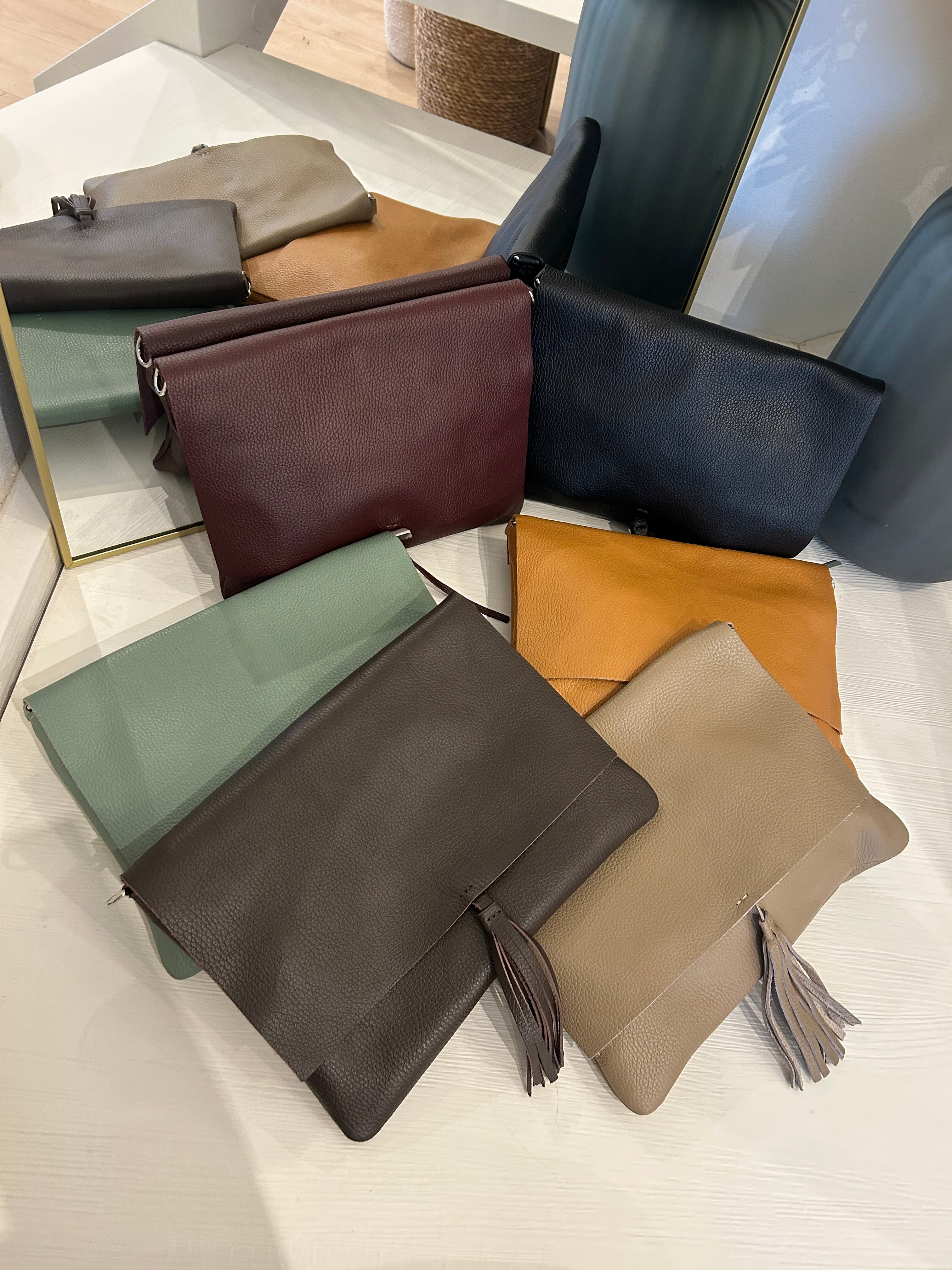 Bustina Flora con tracolla regolabile